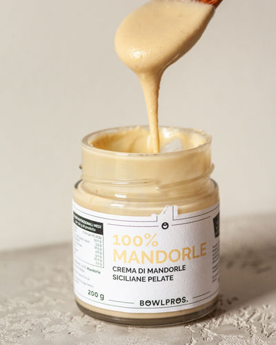 100% Sicilian Peeled Almonds Cream front