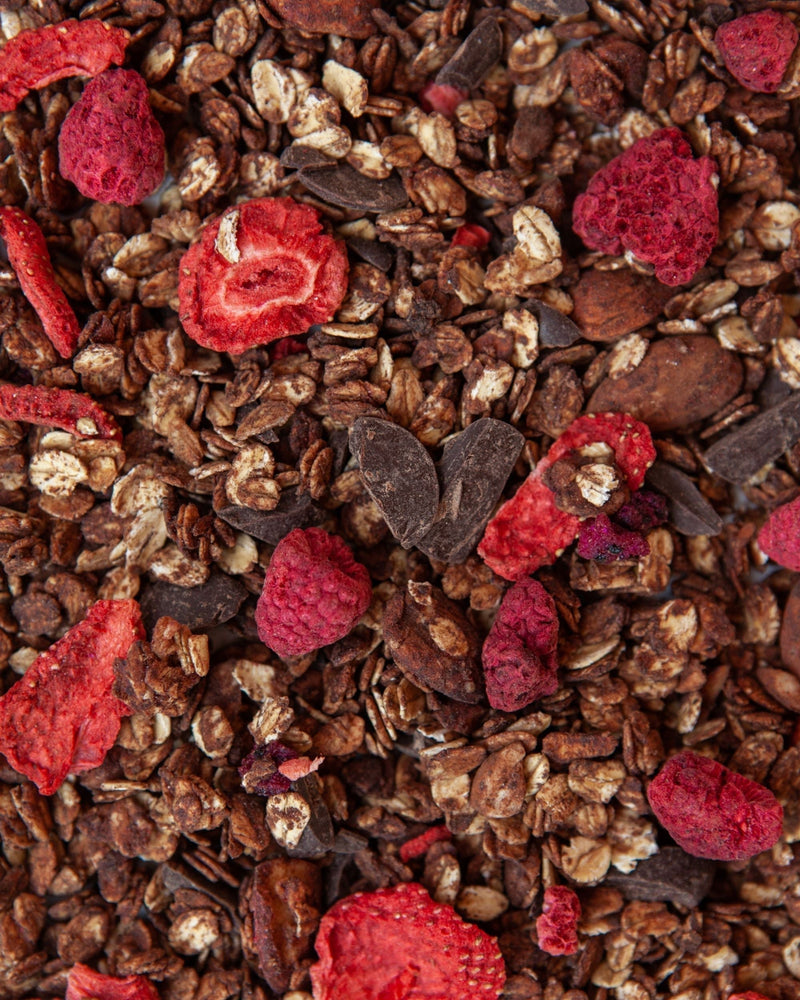 Granola Dark with Red Fruits zoom