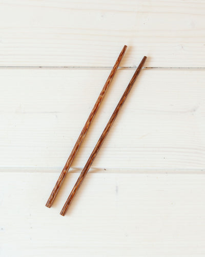palm chopsticks front photo